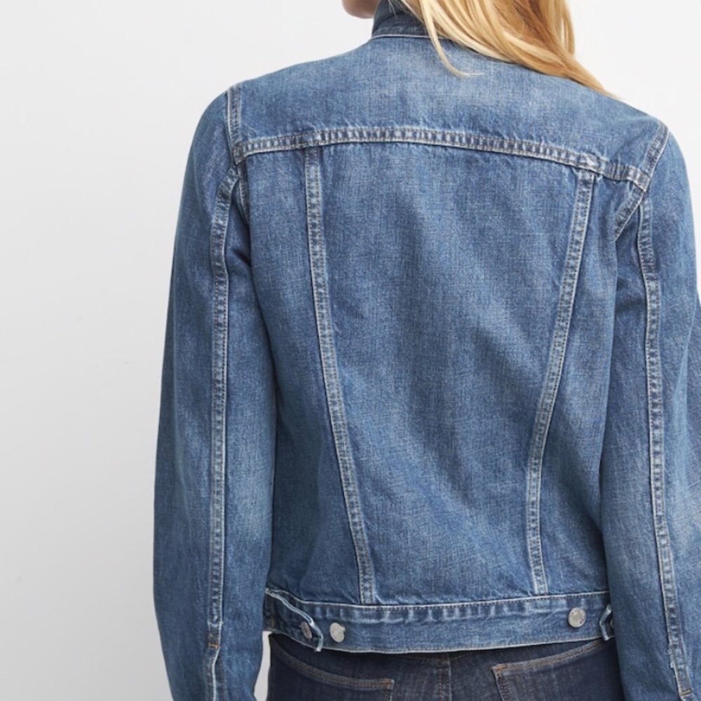 2009 Icon Classic Gap denim jacket
